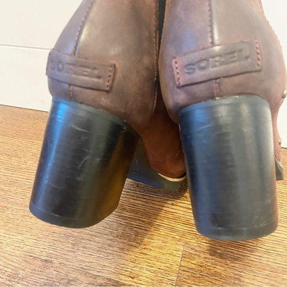 Sorel | Women’s Addington Chelsea Suede Leather Bootie in Redwood Size 11 - Picture 7 of 14